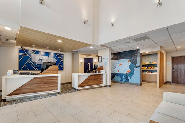 Images Holiday Inn Express Pittsburgh E - Waterfront Dr by IHG