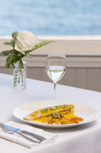 Ocean Restaurant Image