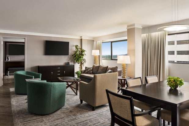 Images Crowne Plaza Knoxville Downtown University by IHG