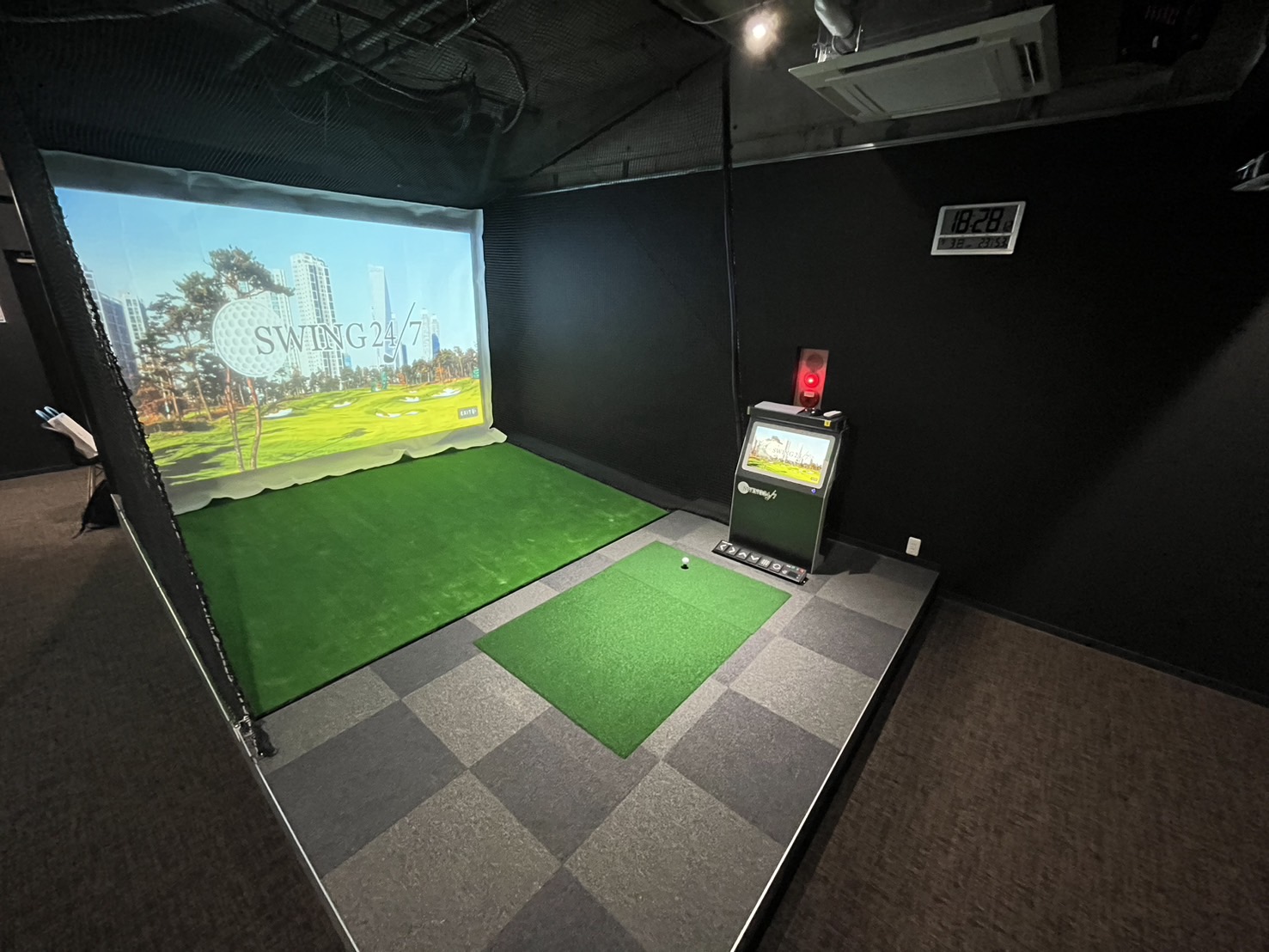 Images インドアゴルフ練習場 SWING24/7 茅場町店