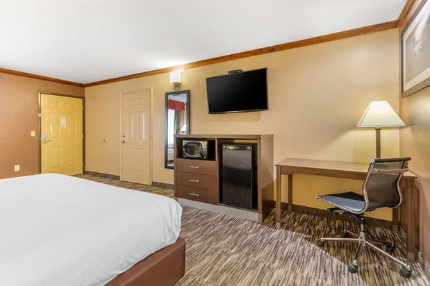 Images Best Western Windwood Inn & Suites