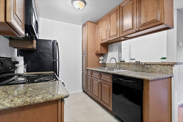 Images Vista Apartments
