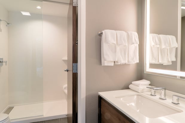 Images Staybridge Suites Pigeon Forge - Smoky Mtns by IHG