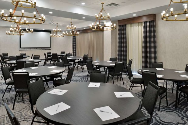 Images Hampton Inn & Suites Greensboro Downtown