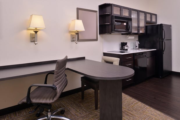 Images Candlewood Suites Terre Haute by IHG