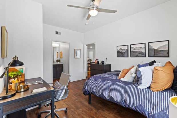 Images University Club Apartments