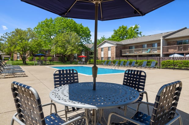Images Deerfield Apartments