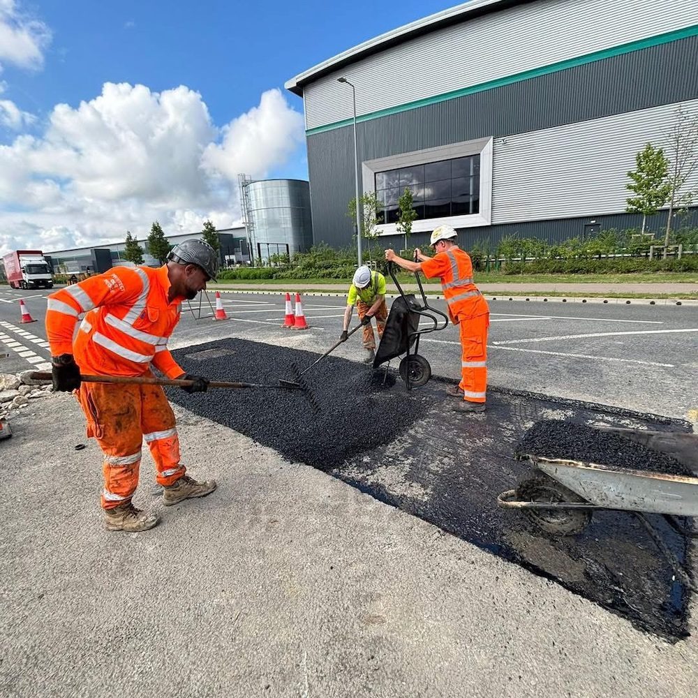 Images Breaker Surfacing - Pothole, Tarmac & Asphalt Specialists
