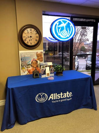 Images Lynette Nave: Allstate Insurance