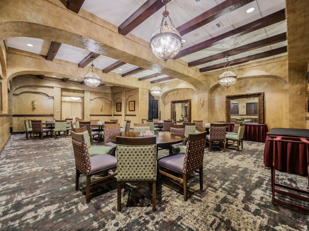 Images Crowne Plaza Cleveland Airport by IHG