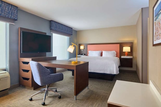 Images Hampton Inn & Suites Providence/Smithfield