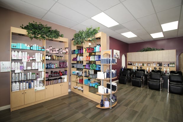 Images Giovanni's Salon & Spa