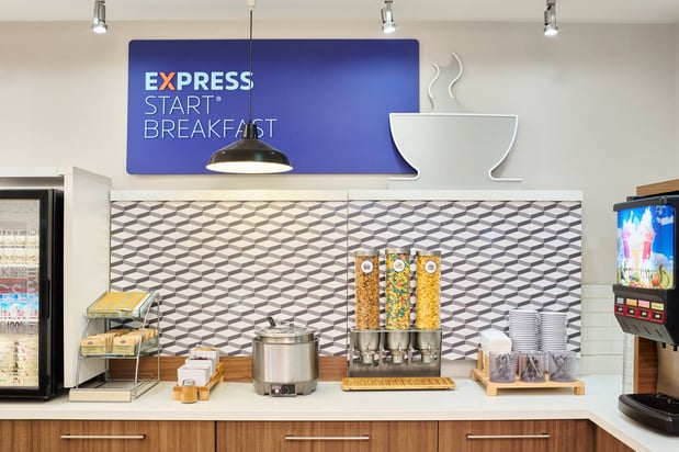 Images Holiday Inn Express Waikiki by IHG