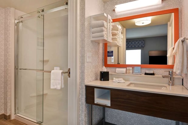 Images Hampton Inn & Suites Clearwater/St. Petersburg-Ulmerton Road, FL
