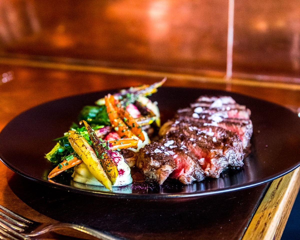 Eolus Bar & Dining Image