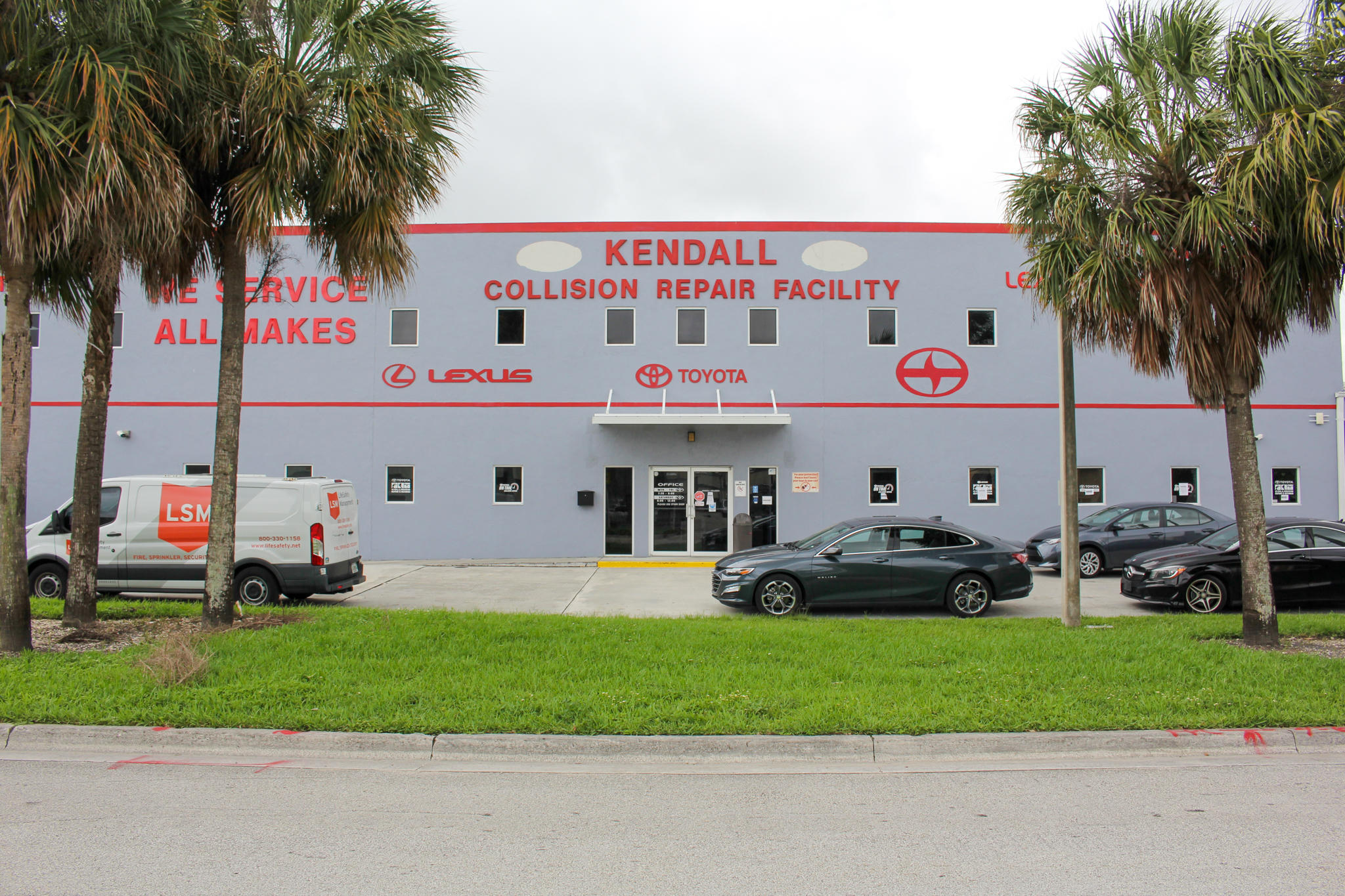 Kendall Collision Center Photo