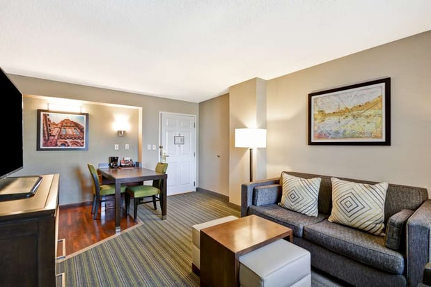 Images Homewood Suites by Hilton Dulles Int'l Airport