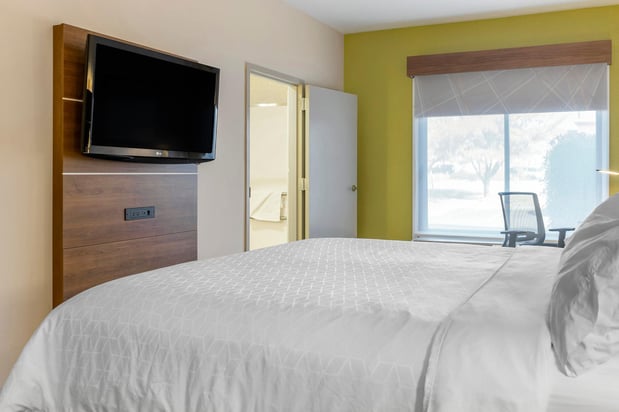 Images Holiday Inn Express & Suites Albuquerque Midtown by IHG