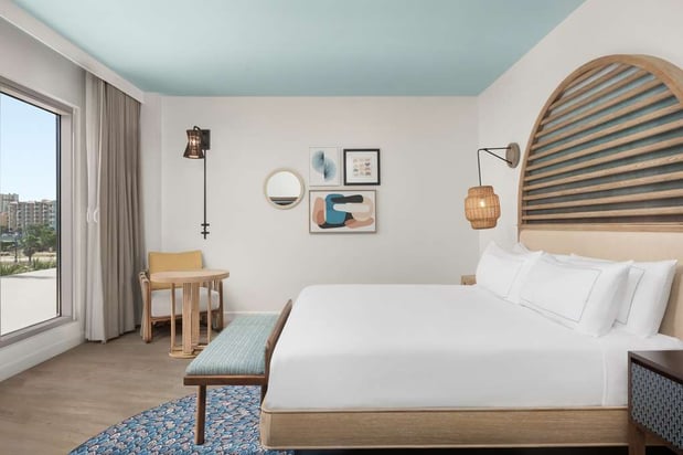 Images The Hiatus Clearwater Beach, Curio Collection by Hilton