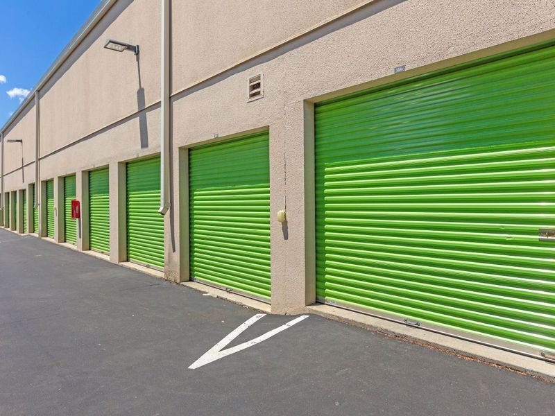 3345_Exterior Units 