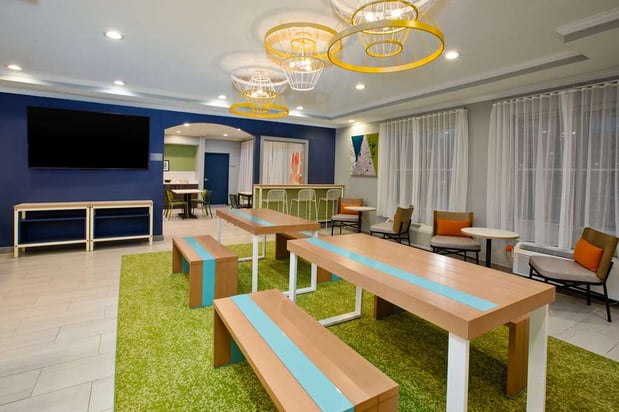 Images Spark by Hilton Walker Grand Rapids North