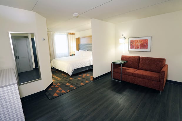 Images Holiday Inn Champaign by IHG