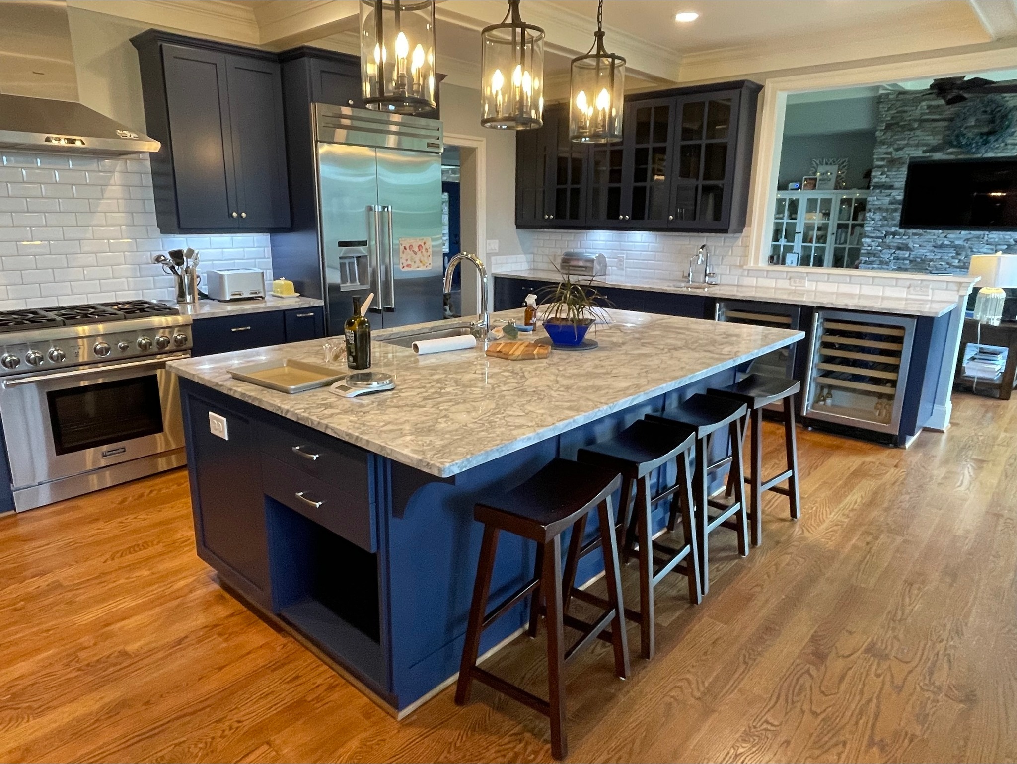 Kitchen Cabinet Refinishing