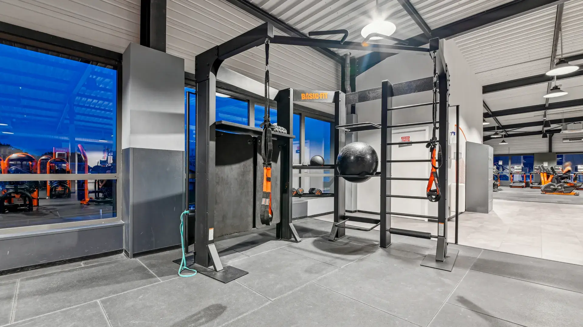 Images Basic-Fit 24/7