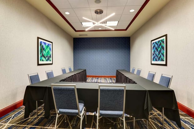 Images Hilton Garden Inn Indianapolis Airport