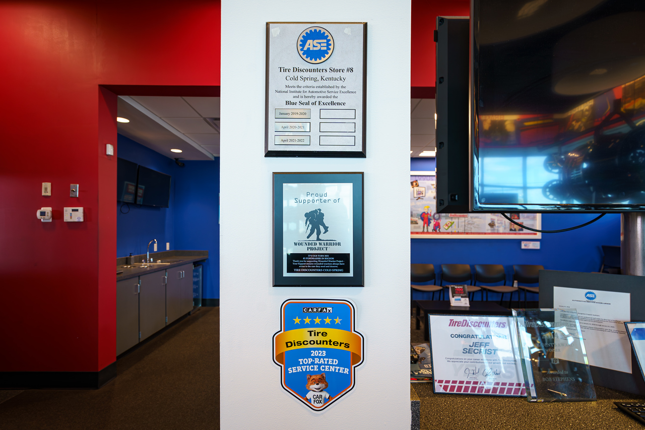 Tire Discounters on 5020 Alexandria Pike in Cold Spring