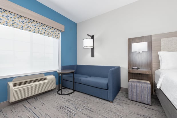 Images Holiday Inn Express & Suites Granbury by IHG