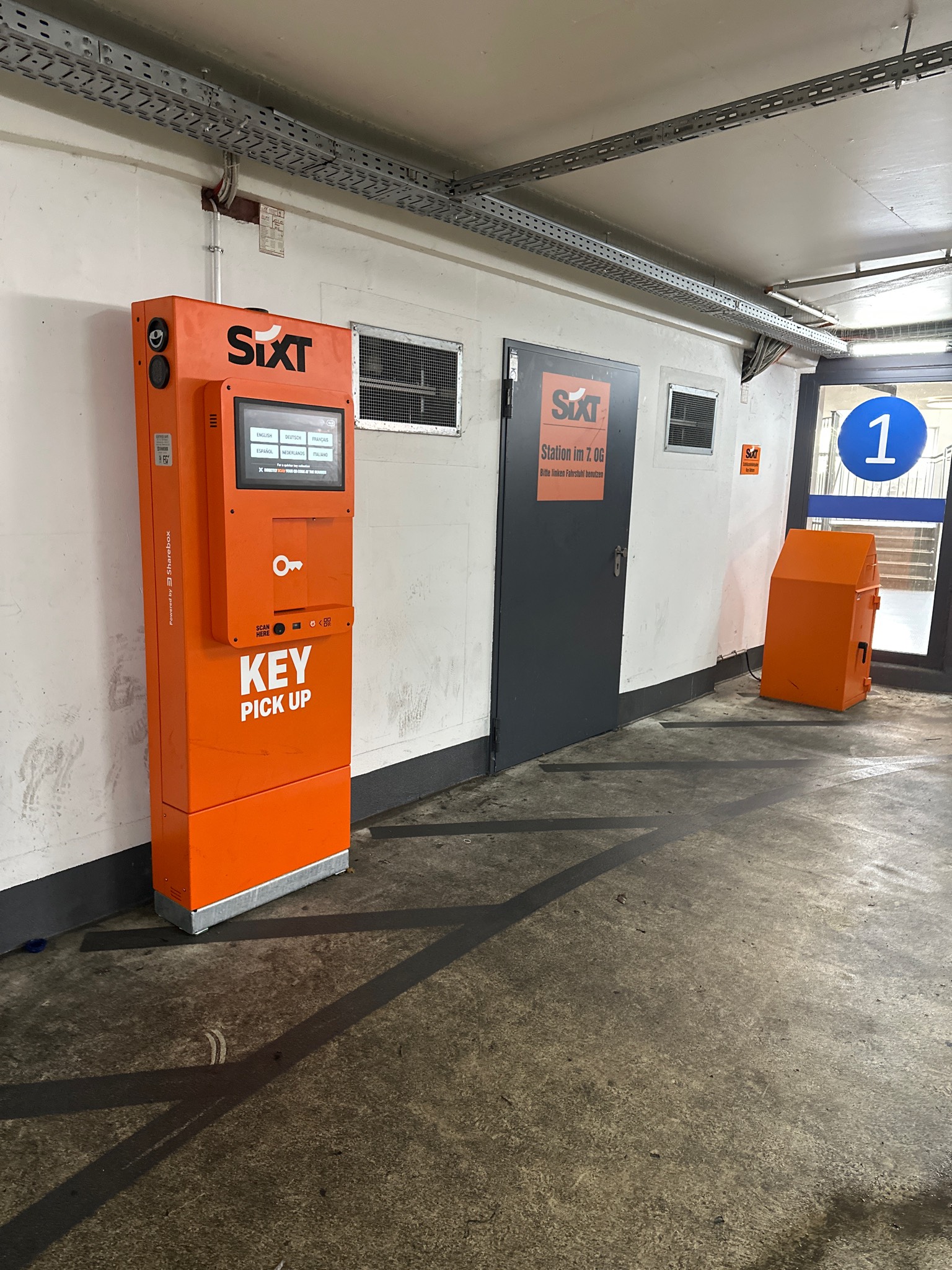 SIXT Autovermietung Mainz City-Port, Binger Str.19/Parkh. HBF in Mainz