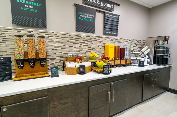 Images Holiday Inn Murfreesboro by IHG