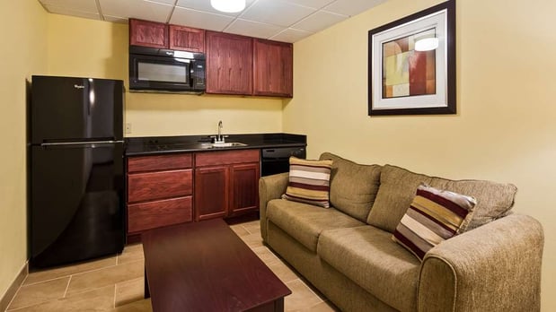 Images Best Western Airport Inn & Suites Cleveland