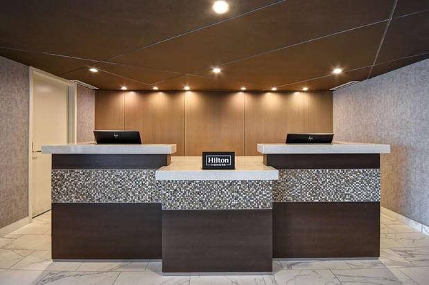 Images DoubleTree by Hilton St. Louis Airport