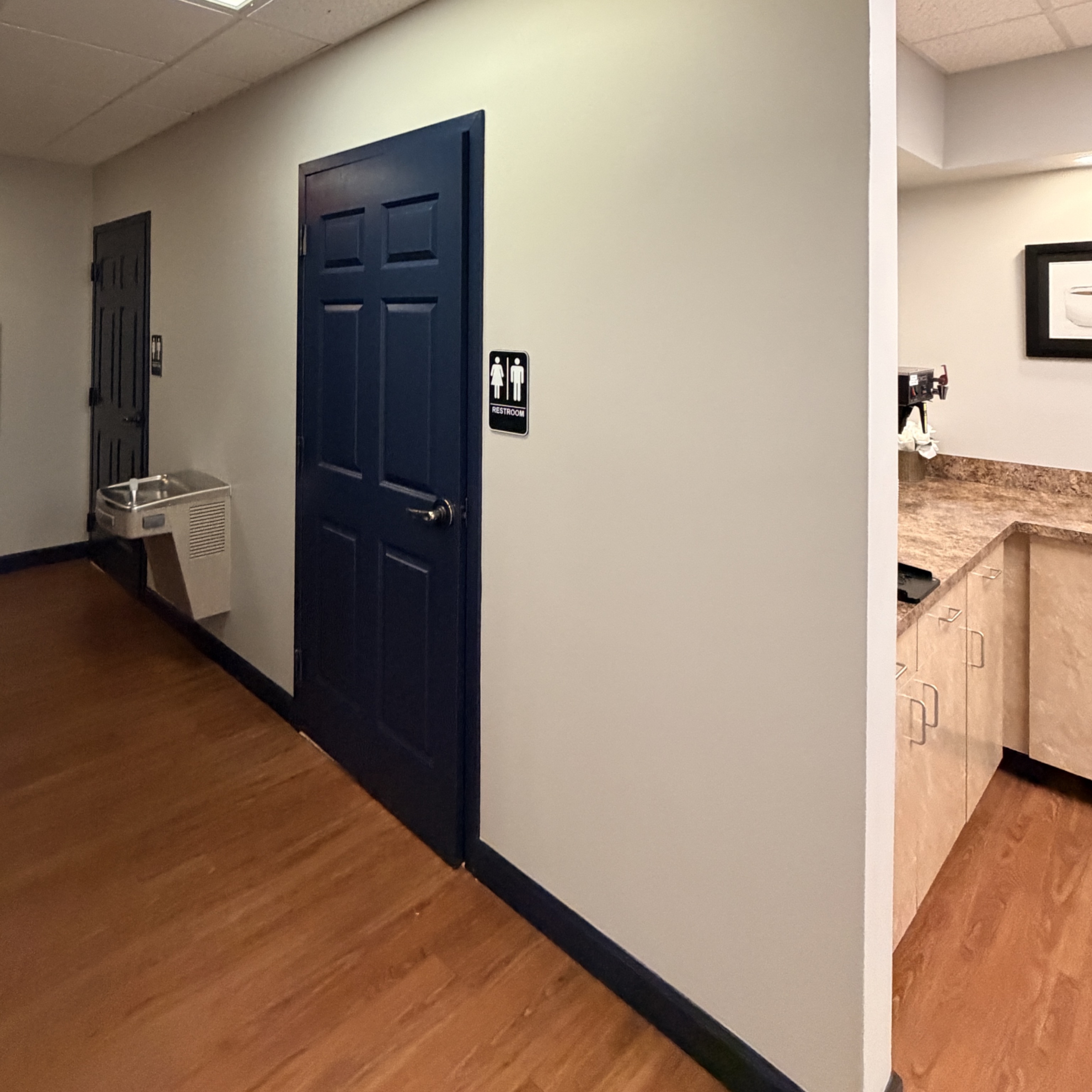 Clean, easy-to-find restrooms and a drinking fountain right off the main lobby. 