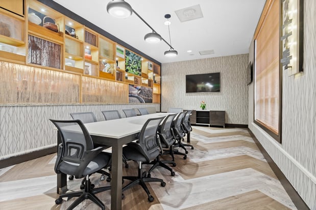 Images Holiday Inn Tampa Westshore - Airport Area by IHG