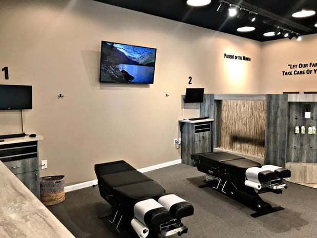 Images 100% Chiropractic - Lake Norman