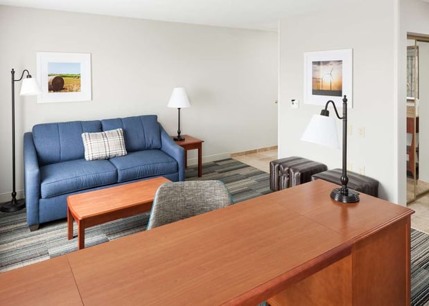 Images Hampton Inn & Suites Cedar Rapids - North