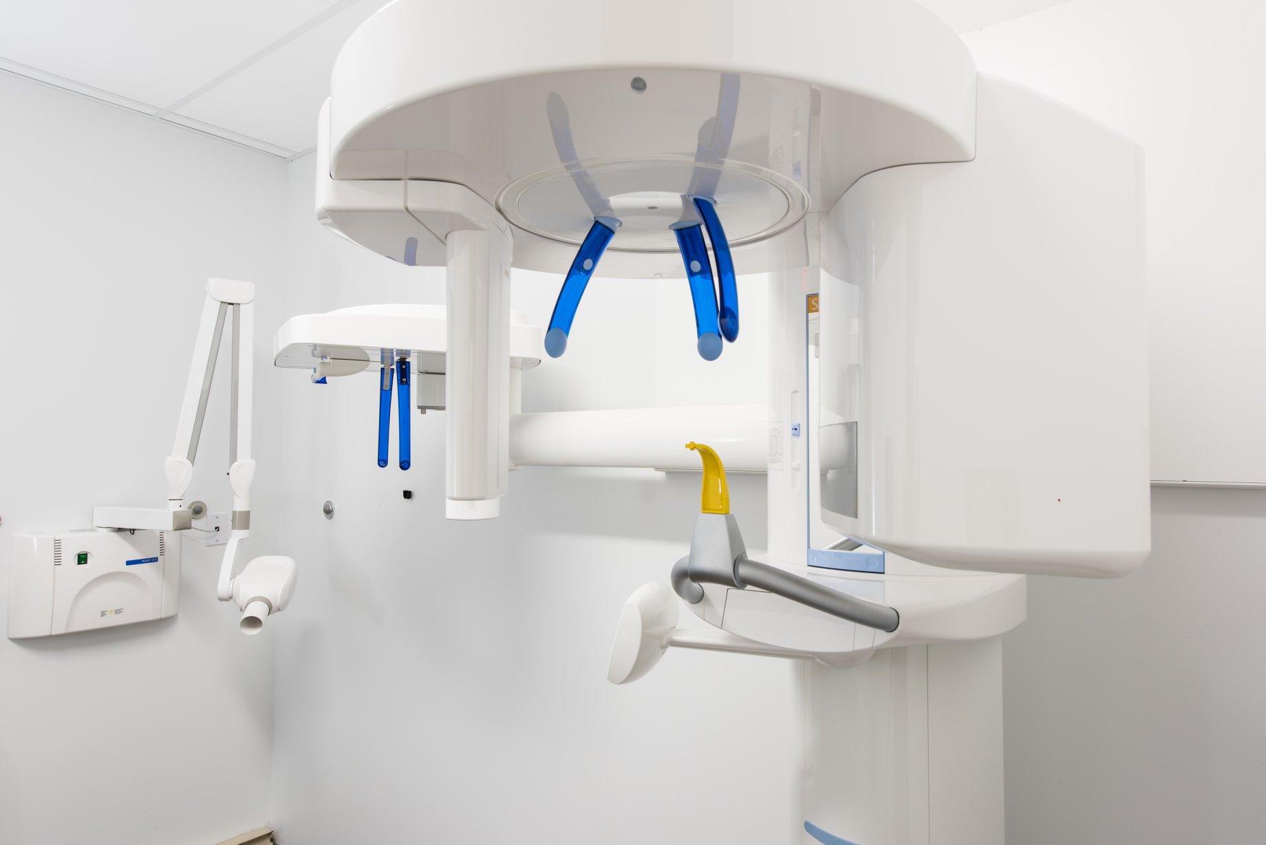 Images Centre de Santé Dentaire Fabreville - Dentiste