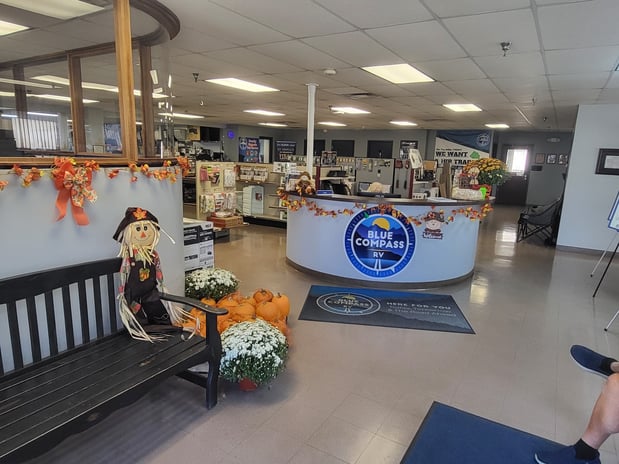 Images Blue Compass RV Cincinnati