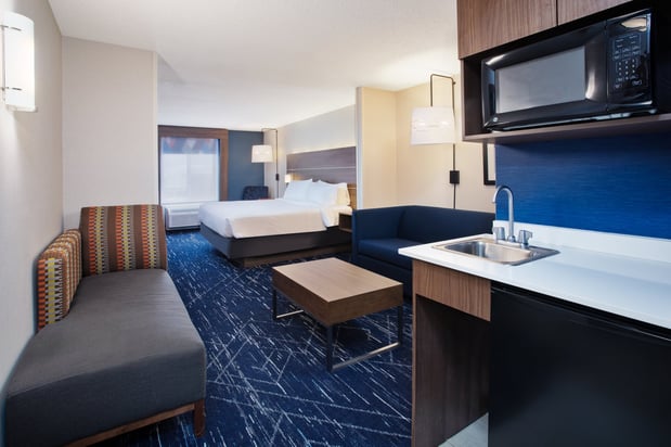 Images Holiday Inn Express & Suites Auburn Hills by IHG