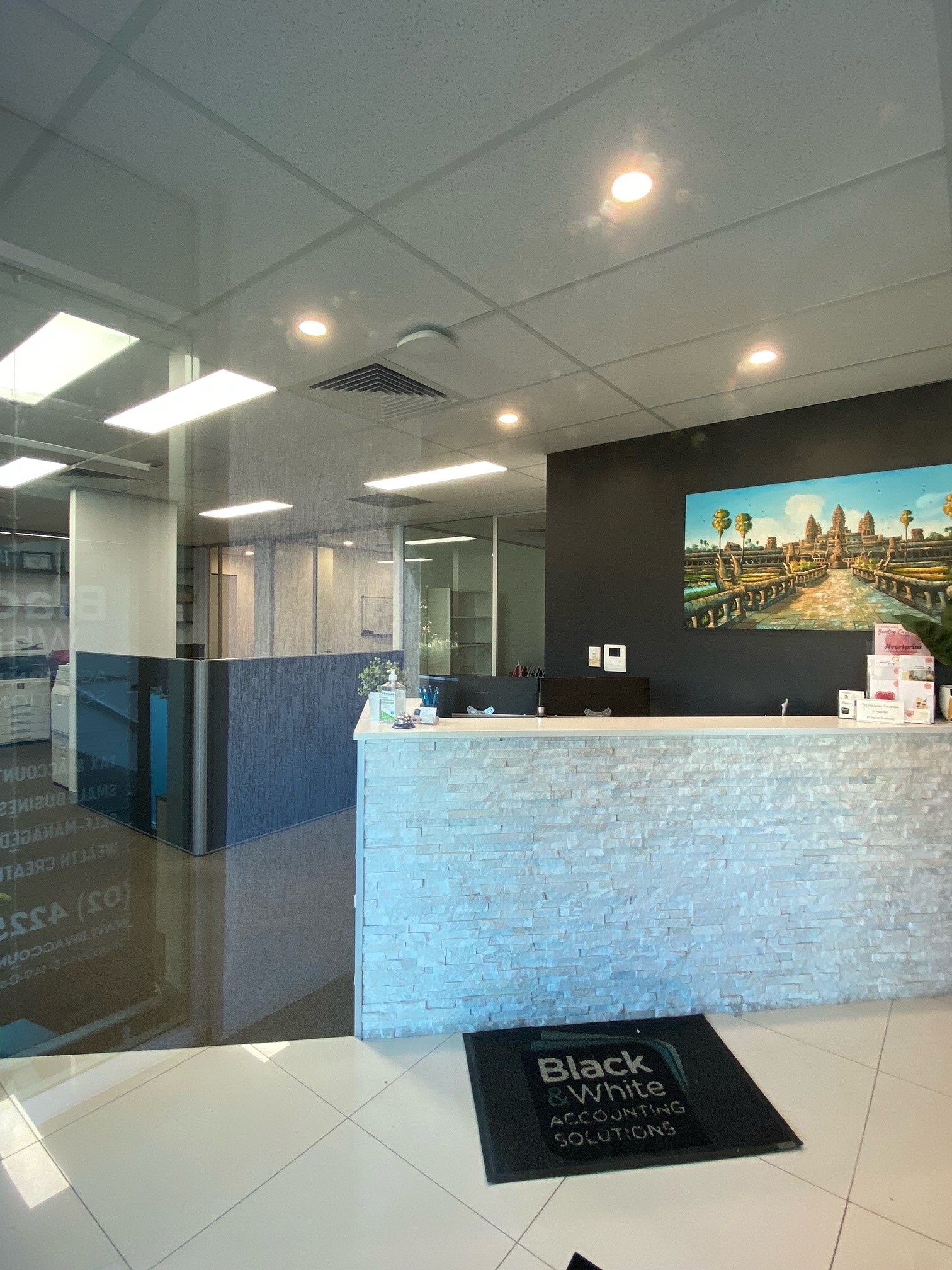 Images Black & White Accounting Solutions Pty Ltd
