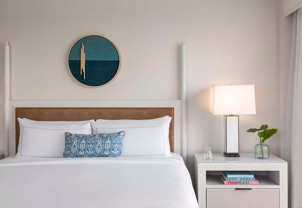 Images The Singer Oceanfront Resort, Curio Collection by Hilton
