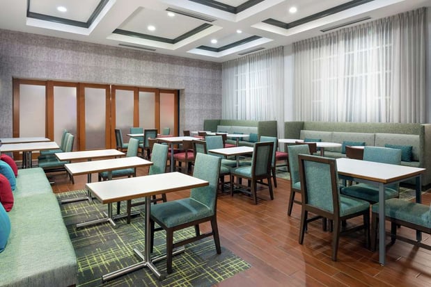 Images Hampton Inn & Suites Orlando Airport @ Gateway Village