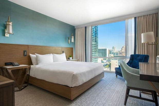 Images Carte Hotel San Diego Downtown, Curio Collection by Hilton