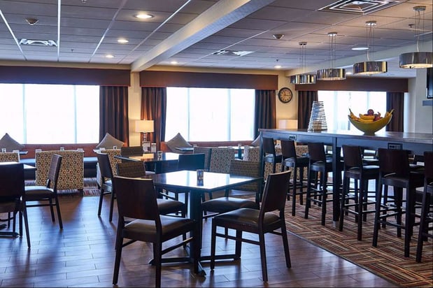 Images Hampton Inn Uniontown