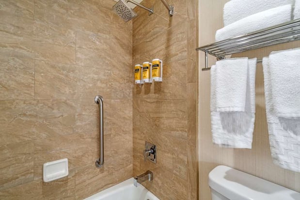 Images Best Western Plus Carpinteria Inn