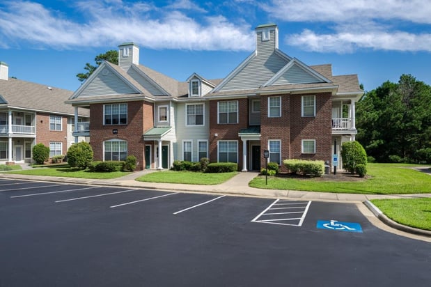 Images Preserve at Grande Oaks Apartment Homes
