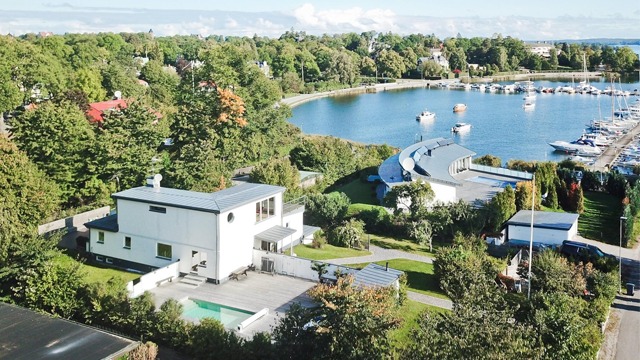Images Magnusson Mäkleri Täby AB